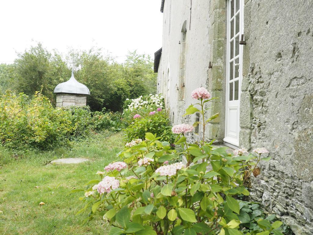 Les Grands-Aulnais Bed & Breakfast Cossé-le-Vivien Exterior foto