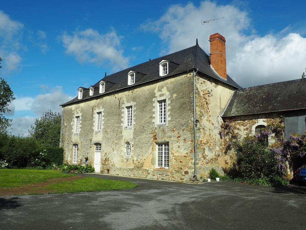 Les Grands-Aulnais Bed & Breakfast Cossé-le-Vivien Exterior foto